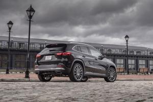 Mercedes-Benz GLA250 4Matic AMG Line 2020 года  (NA)